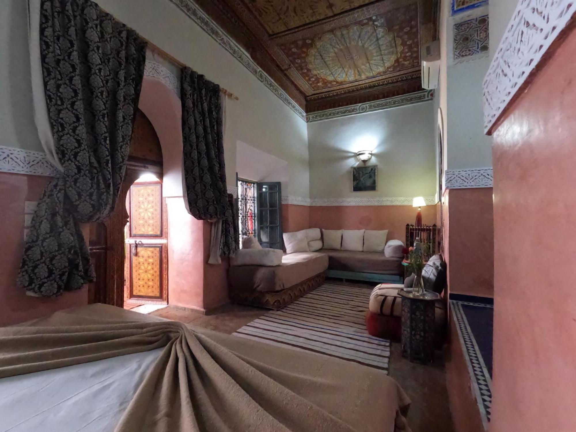 Maizie Riad 3*